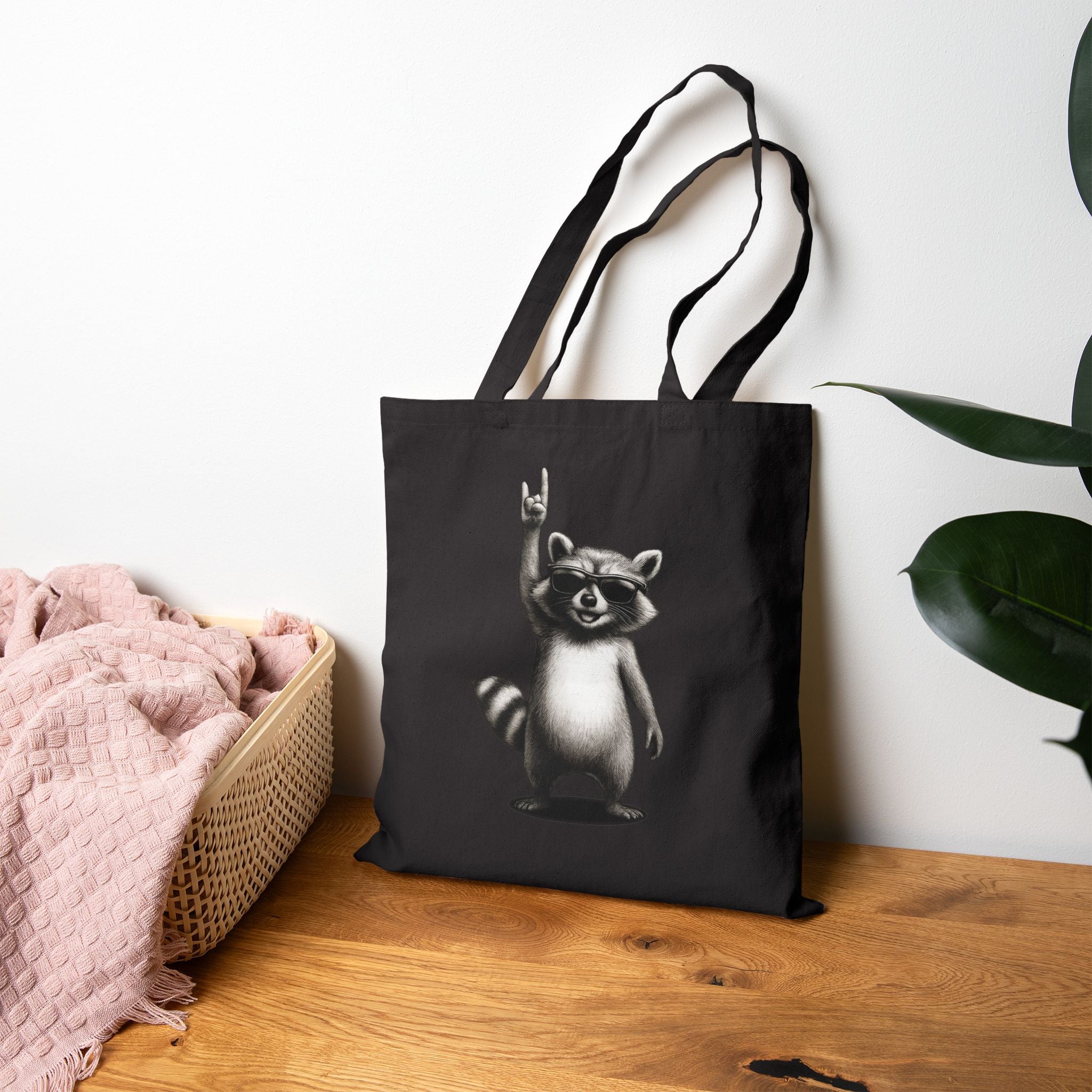 Rock Waschbär Jutebeutel Schwarz – Lustiger Stoffbeutel mit Metal & Rock 'n' Roll Motiv – Baumwolltasche für Festivals, Einkäufe & Alltag