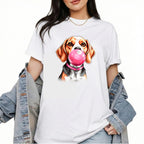 Stylisches Beagle T-Shirt: Lässiger Vierbeiner mit pinker Kaugummiblase