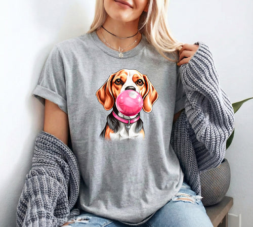 Stylisches Beagle T-Shirt: Lässiger Vierbeiner mit pinker Kaugummiblase