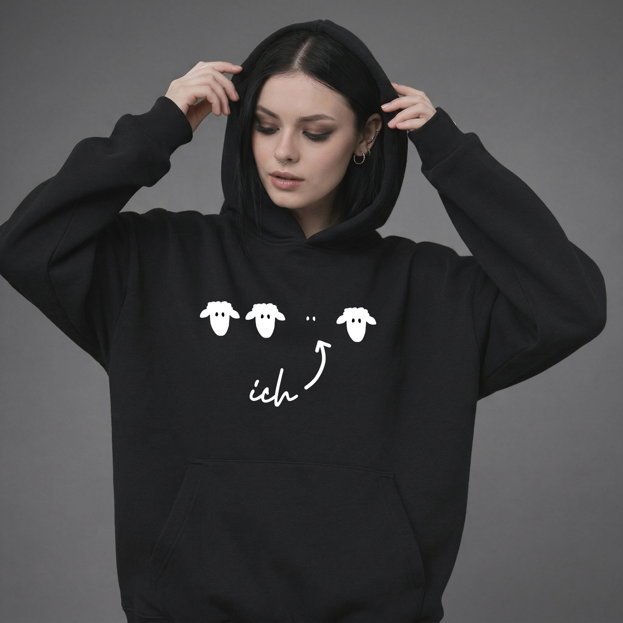 "Ich" – Das schwarze Schaf Hoodie | Minimalistischer Kapuzenpullover mit Humor