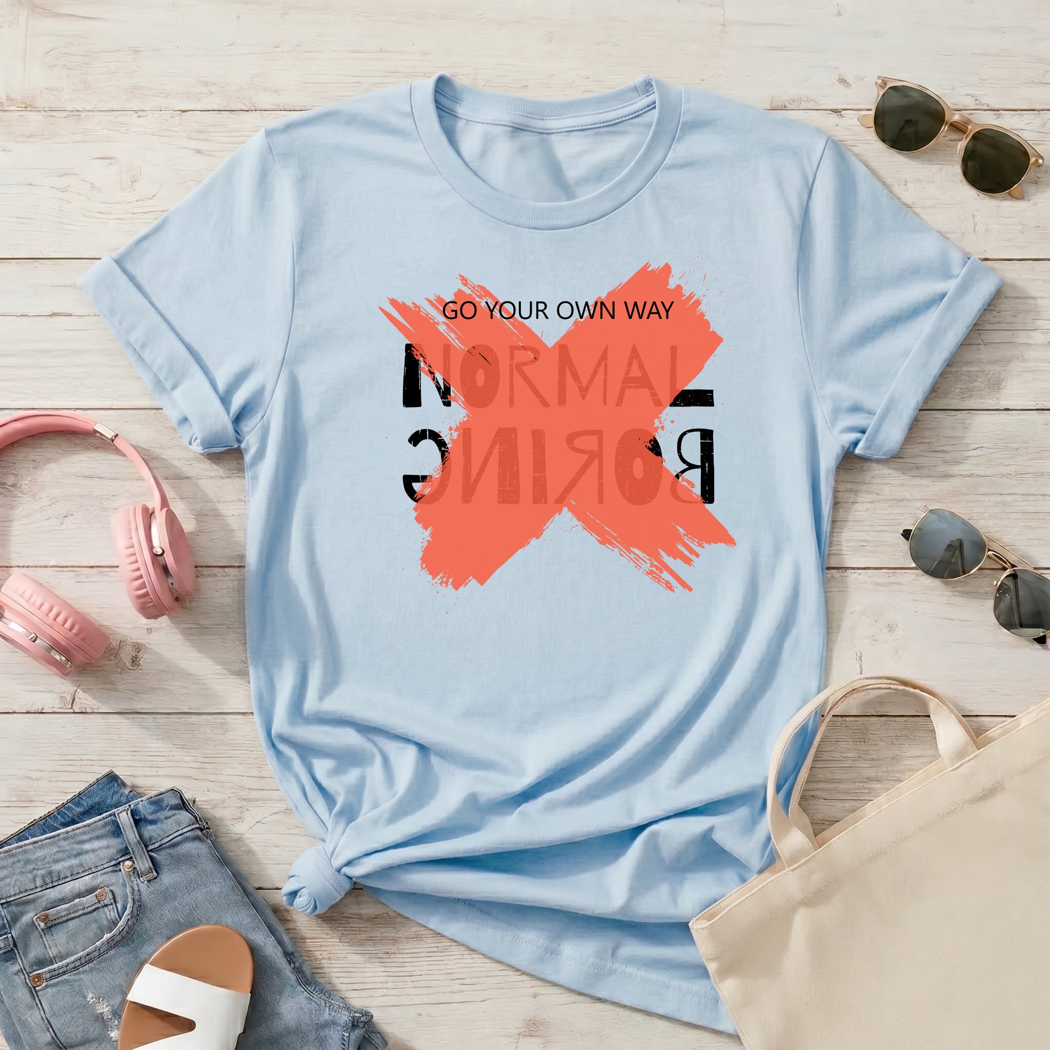 Damen Statement T-Shirt "Normal is Boring" – Grafik-Shirt mit "Go Your Own Way" Print
