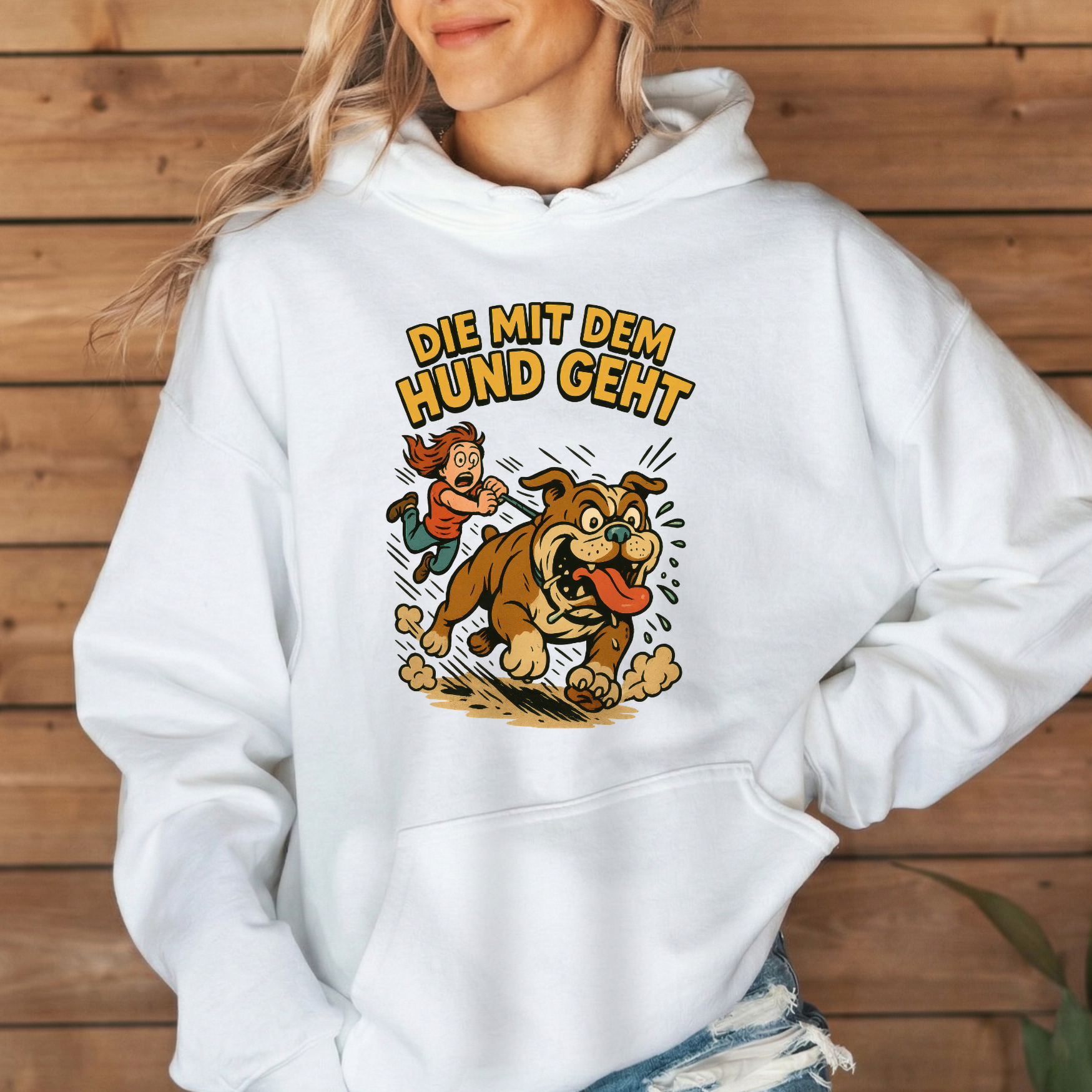 "Die mit dem Hund geht" Lustiger Hunde-Hoodie – Witziger Comic-Kapuzenpullover für Gassi-Runden & Hundebesitzerinnen