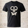"Brezel Totenkopf & Wurst" Lustiges Bavarian Rocker T-Shirt – Cooles Oktoberfest & Biergarten Shirt – Trachten-Alternative