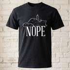 "Nope" Katze T-Shirt – Lustiges Mittelfinger Spruch Shirt für Katzenliebhaber & Introvertierte – Witziges Statement