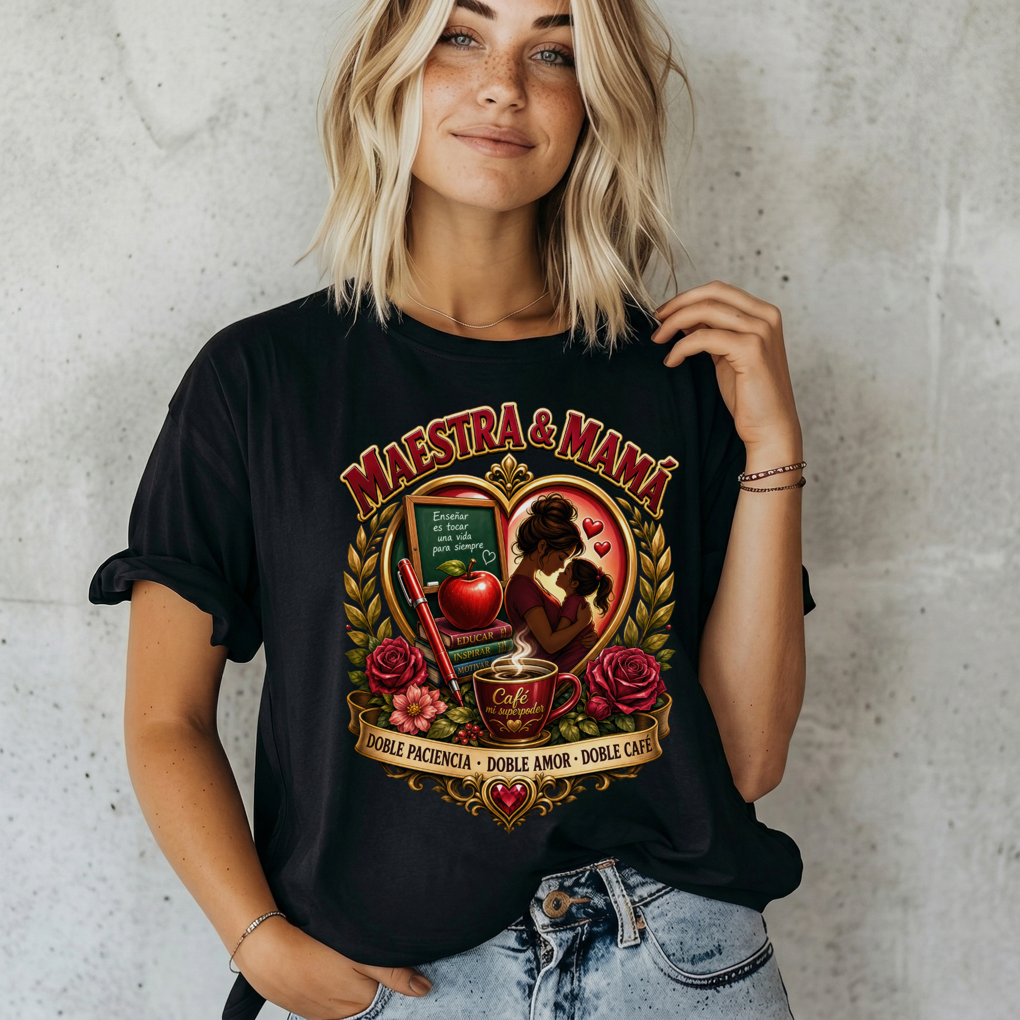 "Maestra & Mamá" Damen T-Shirt – Spanisches Geschenk für Lehrerin & Mama – "Doble Paciencia, Doble Amor, Doble Café" Oberteil – Weiß