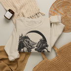 "Sound of Nature" Damen Sweatshirt – Ästhetischer Kopfhörer Pullover mit Wald & Wasserfall Motiv – Musikliebhaber Indie Geschenk Sand / Beige