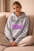 Limited Edition 1996 – Personalisiertes Geburtstags Hoodie, Sweatshirt oder Shirt – Jahrgang Geschenk für Frauen - pure|custom.