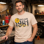 18. Geburtstag Geschenk Mann – Baujahr 2008 personalisiert mit Name, Mechaniker TÜV Plakette, T-Shirt Hoodie Sweatshirt - pure|custom.