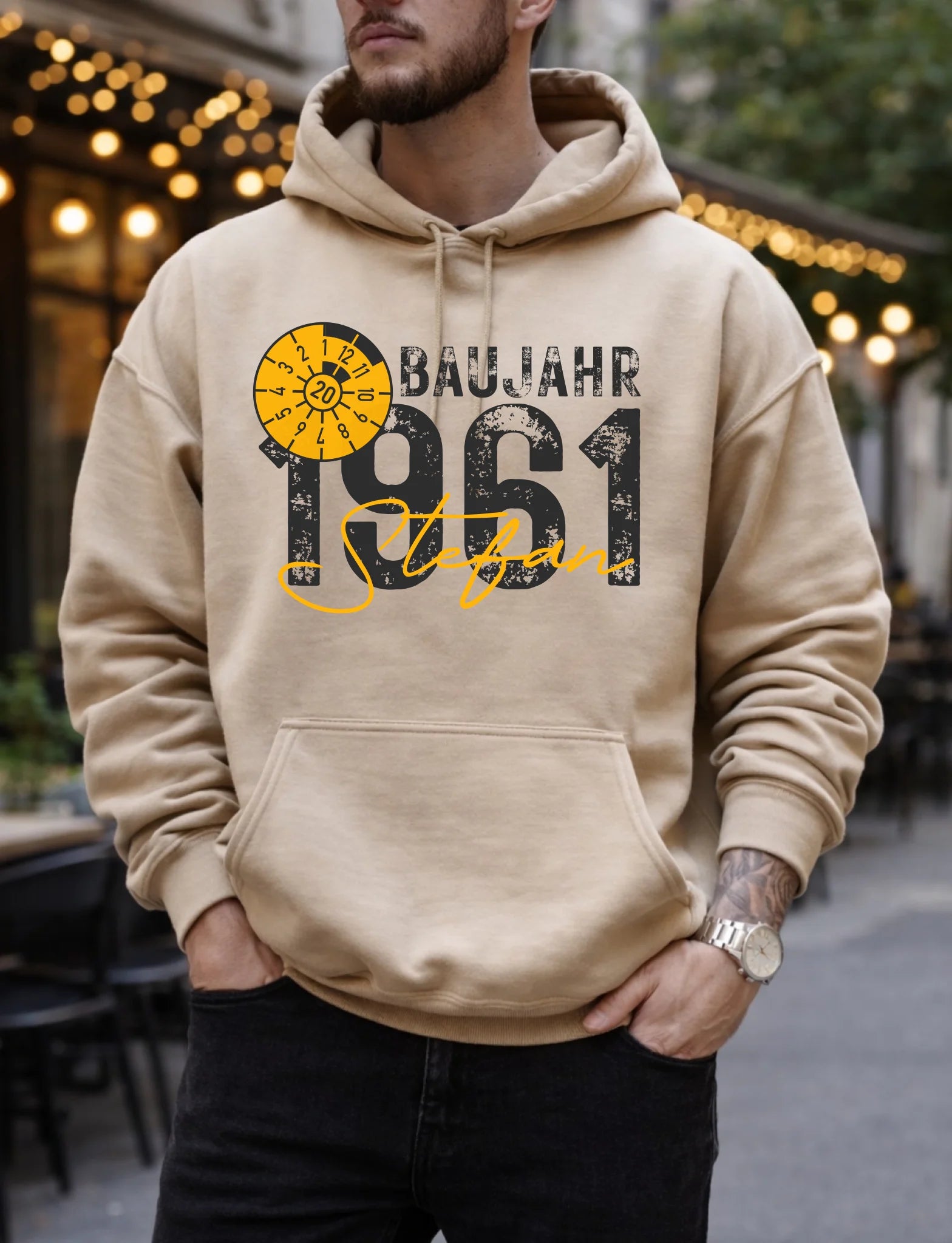 18. Geburtstag Geschenk Mann – Baujahr 2008 personalisiert mit Name, Mechaniker TÜV Plakette, T-Shirt Hoodie Sweatshirt - pure|custom.