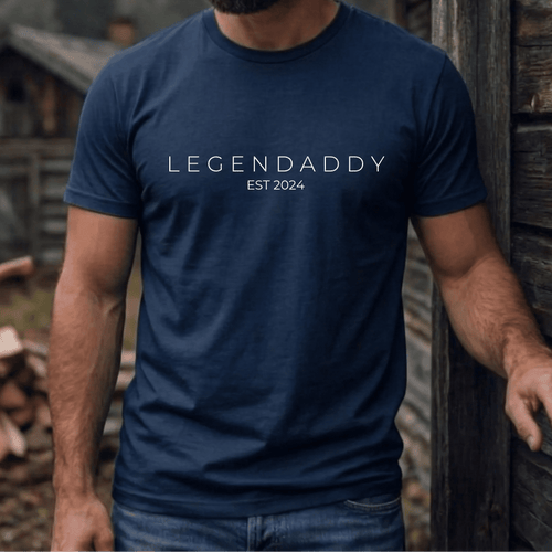 Personalisierbares „LEGENDADDY“ T-Shirt – Das ultimative Papa Geschenk für (werdende) Väter | Wunschjahr Est. [Dein Jahr] - pure|custom.