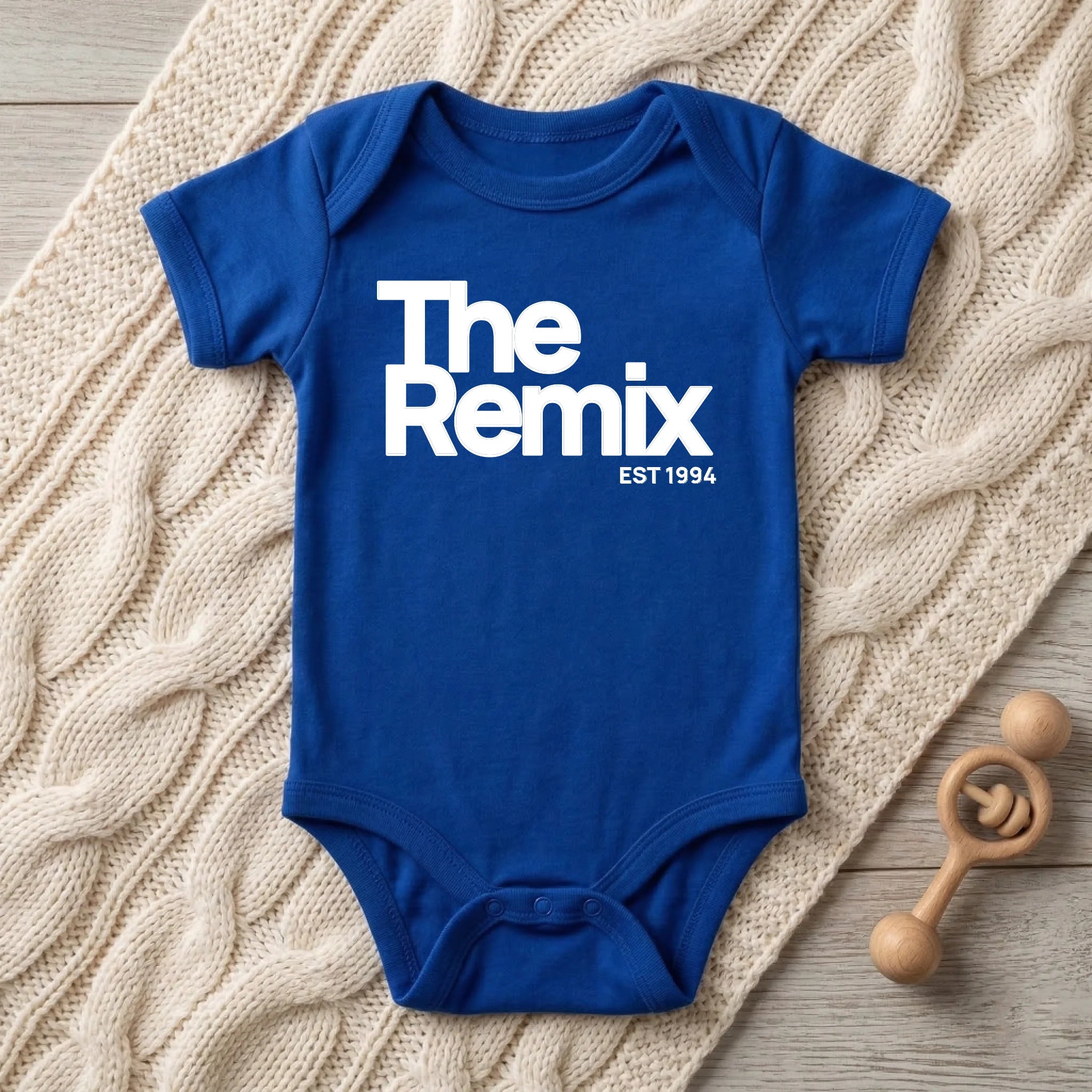 The Original & The Remix - Partnerlook Set: Herren T-Shirt oder Baby - Body (einzeln oder als Set kaufbar) – Personalisiertes Geschenk für Vater & Kind - pure|custom.