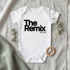 The Original & The Remix 2 - Partnerlook Set: Herren T-Shirt oder Baby - Body (einzeln oder als Set kaufbar) – Personalisiertes Geschenk für Vater & Kind - pure|custom.