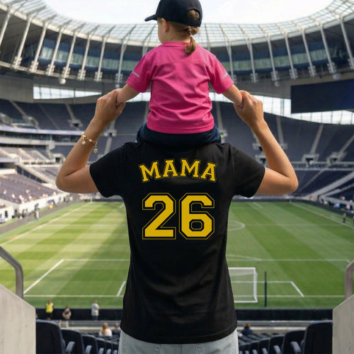 Dein Jahr. Dein Stolz. Dein Unikat - MAMA Est. [Dein Jahr] – Dein persönliches WM Trikot - MAMA Geschenk T-Shirt