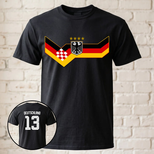 Deutschland WM 2026 Fan-Shirt – Personalisiert mit Trikotnummer & Wunschname – Fußball Weltmeisterschaft T-Shirt