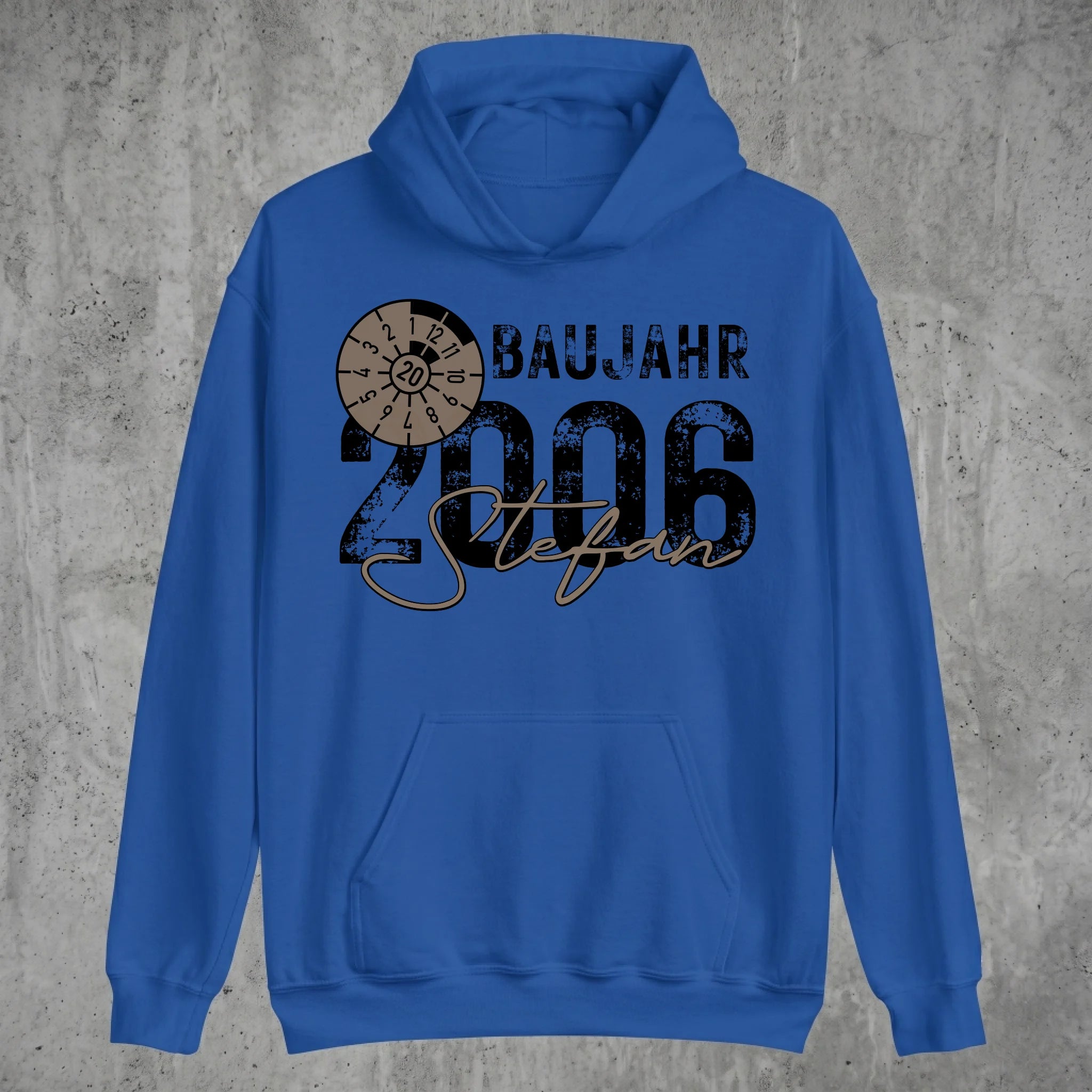 Hoodie hanging Mockup Royal Blau