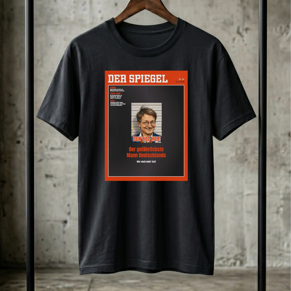 T-Shirt schwarz hängend
