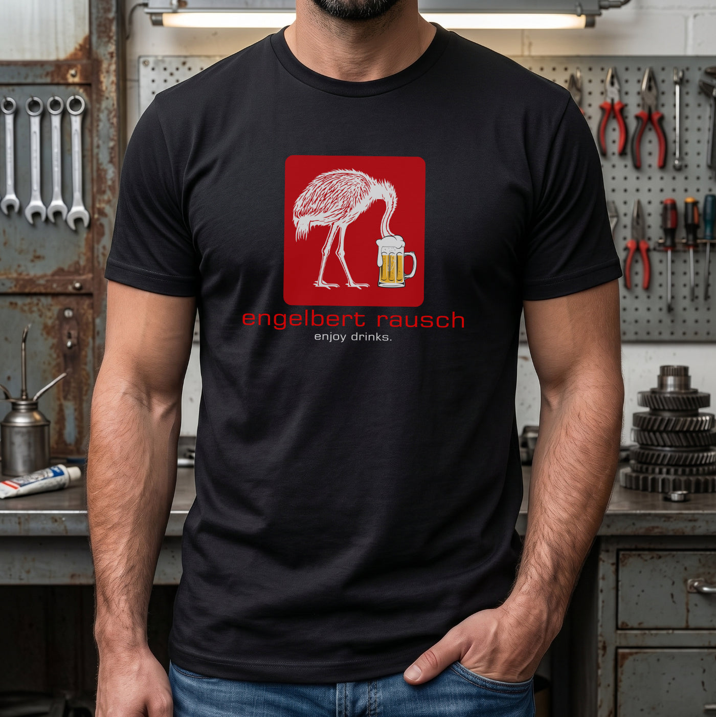 Engelbert Rausch T-Shirt – Lustige Handwerker Parodie – „Enjoy Drinks“ Feierabend Shirt für Werkstatt & Festival