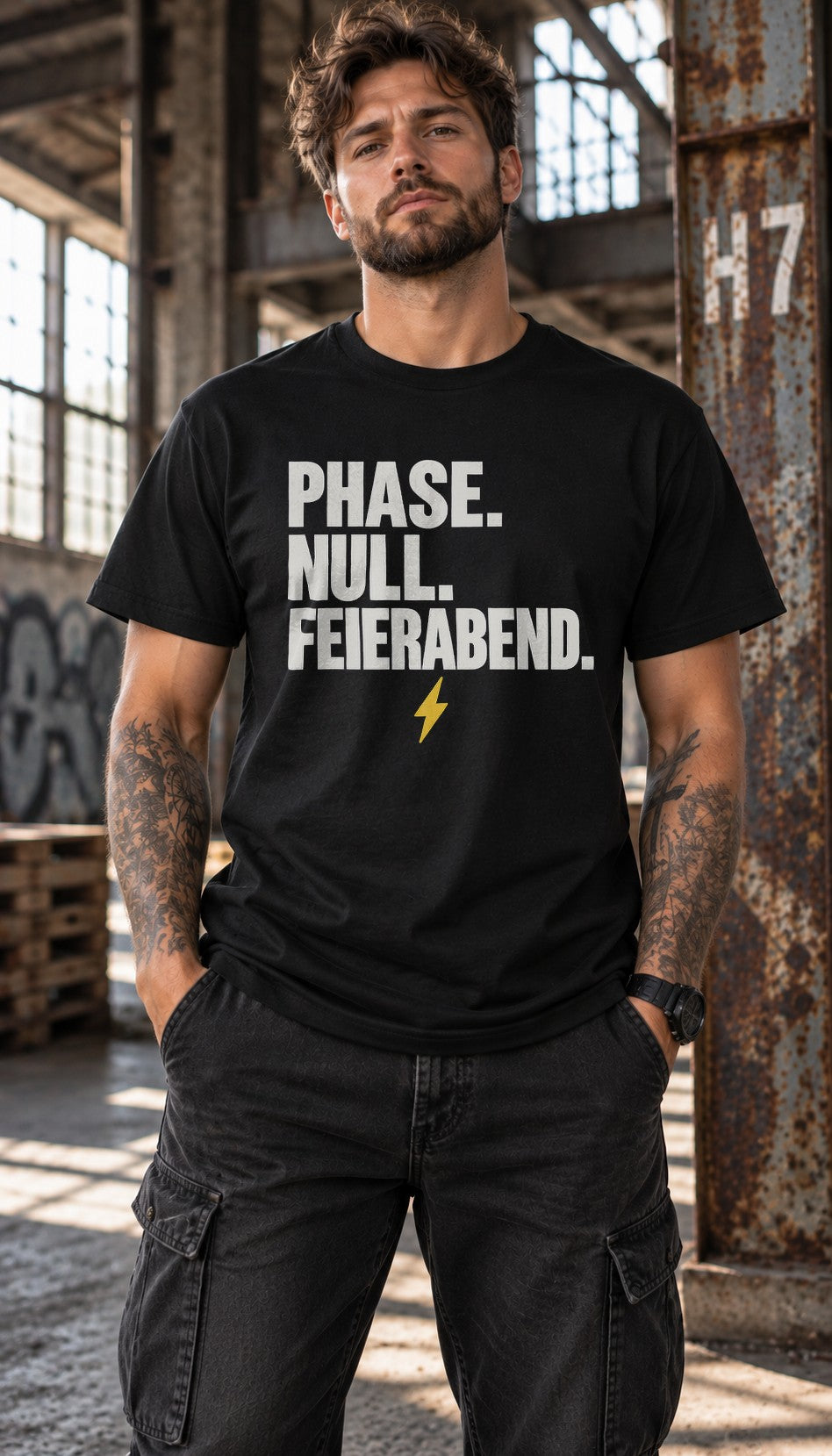 Phase Null Feierabend T-Shirt Herren Damen, Lustiges Spruchshirt Arbeit, Blitz Graphic Tee, Geschenk fuer Kollegen