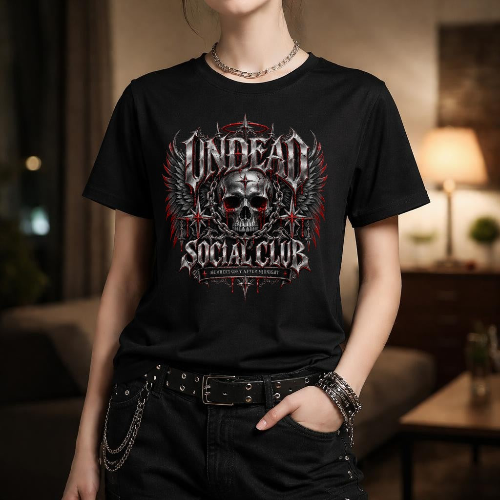 Undead Social Club Gothic Skull T-Shirt, Dark Metal Streetwear Shirt mit Totenkopf und Flügeln