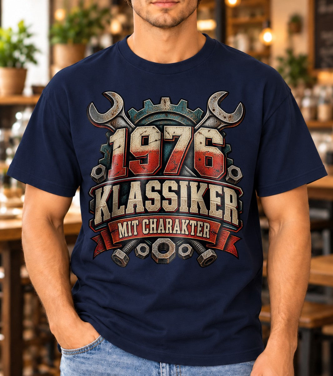 1976 Klassiker mit Charakter T-Shirt, Vintage Schrauber Geburtstag Shirt, Mechaniker Geschenk Herren Damen
