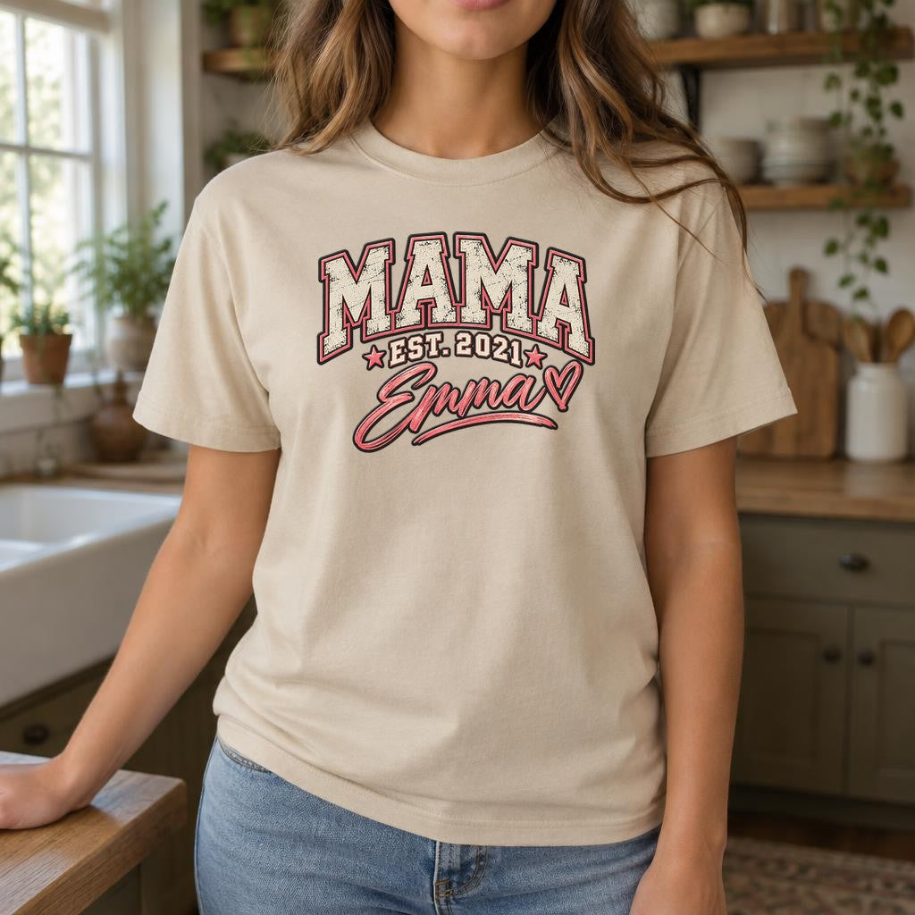 Personalisiert Mama T-Shirt mit Namen & Wunschjahr, Vintage College Shirt Damen, Geschenk für Mutter Geburtstag