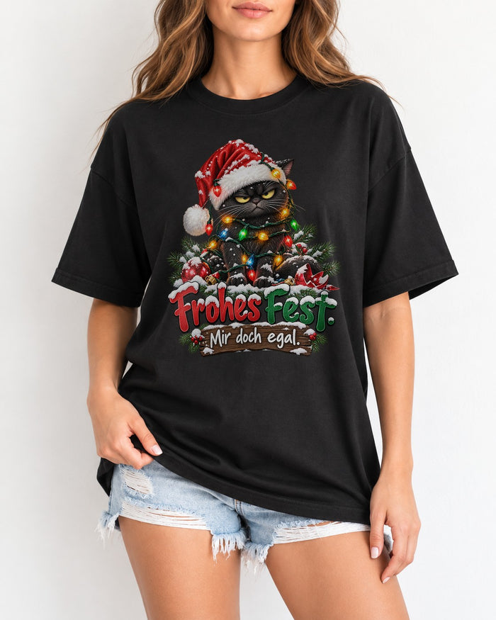 Frohes Fest Mir doch egal Katzen T-Shirt Damen - Lustiges Weihnachtsshirt mit grimmiger Katze und Lichterkette