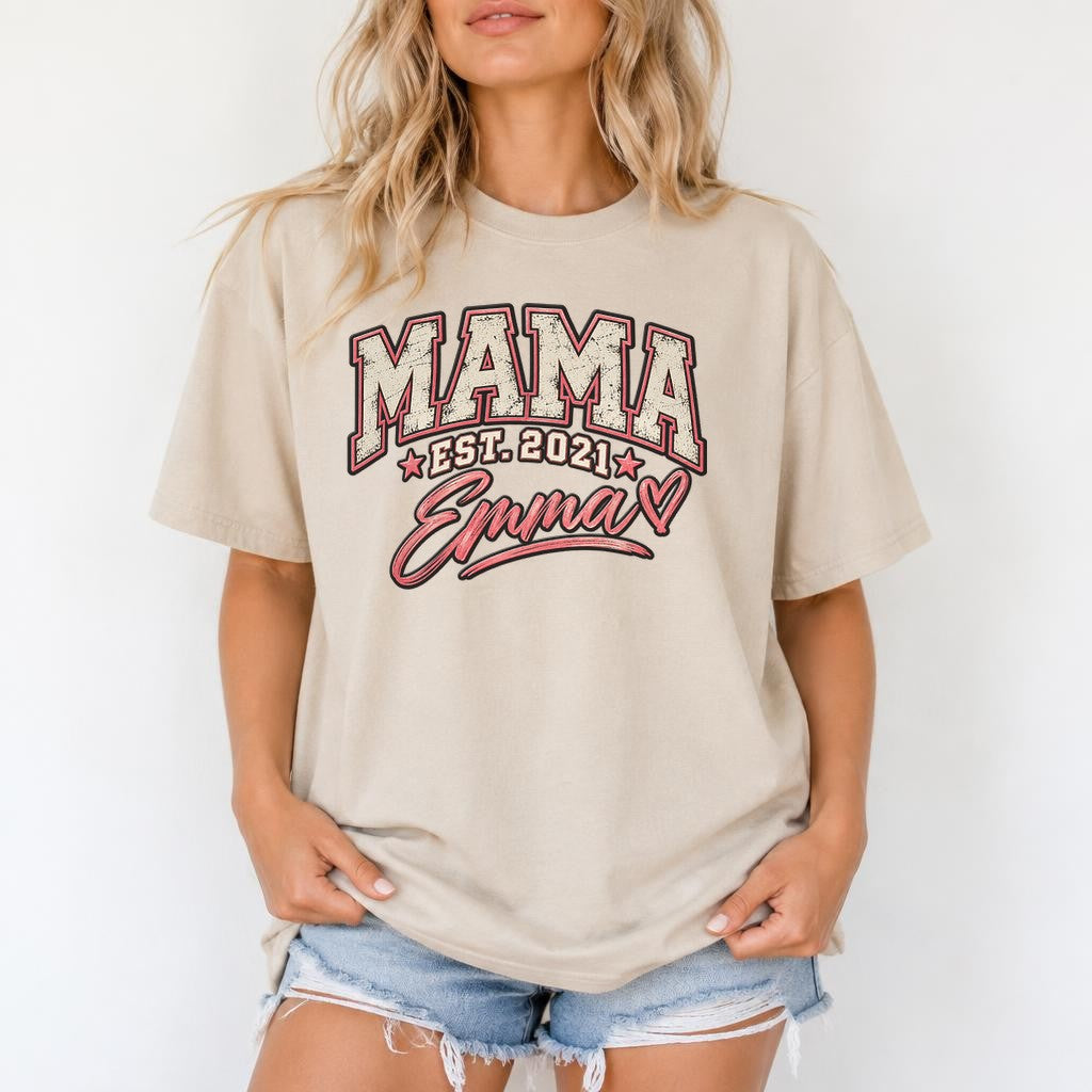Personalisiert Mama T-Shirt mit Namen & Wunschjahr, Vintage College Shirt Damen, Geschenk für Mutter Geburtstag