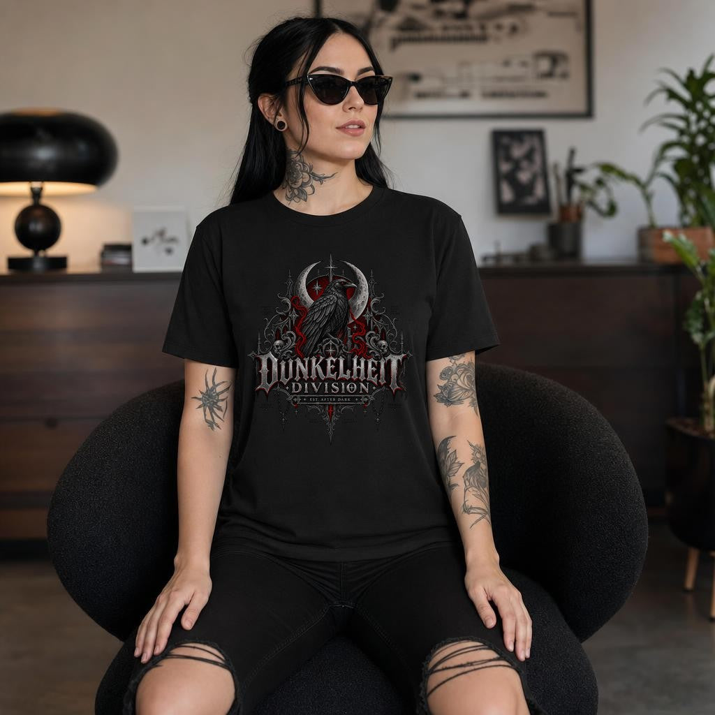 Dunkelheit Division Gothic Raven T-Shirt – Dark Alternative Streetwear mit Rabenmotiv