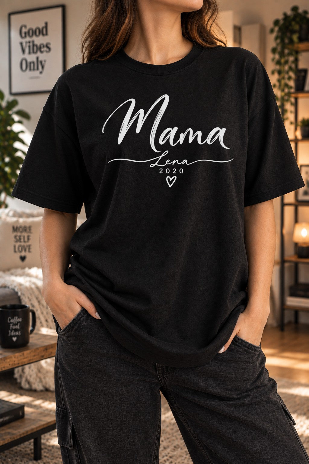 Personalisiert Mama T-Shirt mit Name & Wunschjahr, Geschenk für Mutter, individuelles Damen Shirt mit Herz