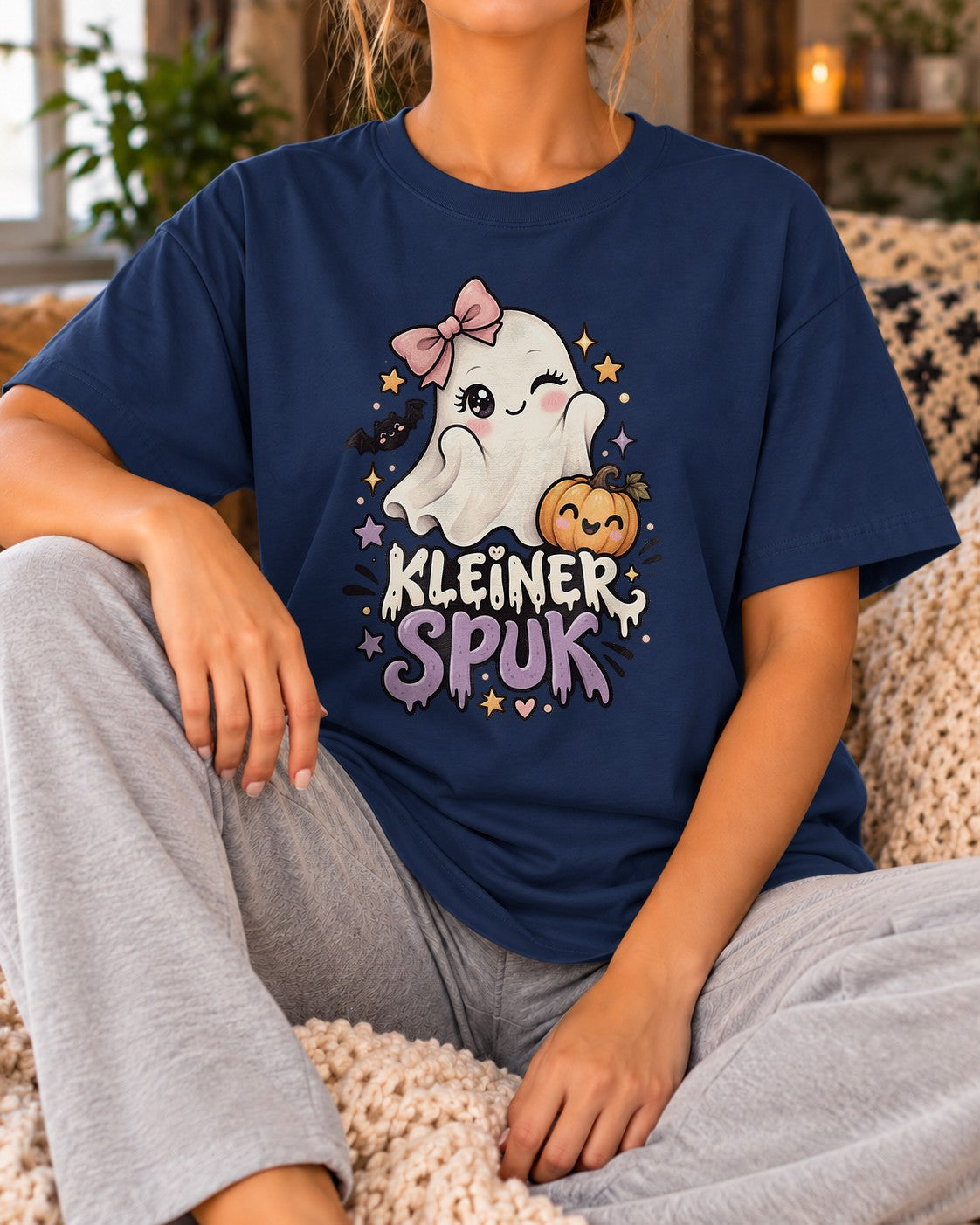 Kleiner Spuk Halloween T-Shirt Damen Oversized Cute Ghost Shirt Herbst Kürbis Kawaii Spooky Season Geschenk