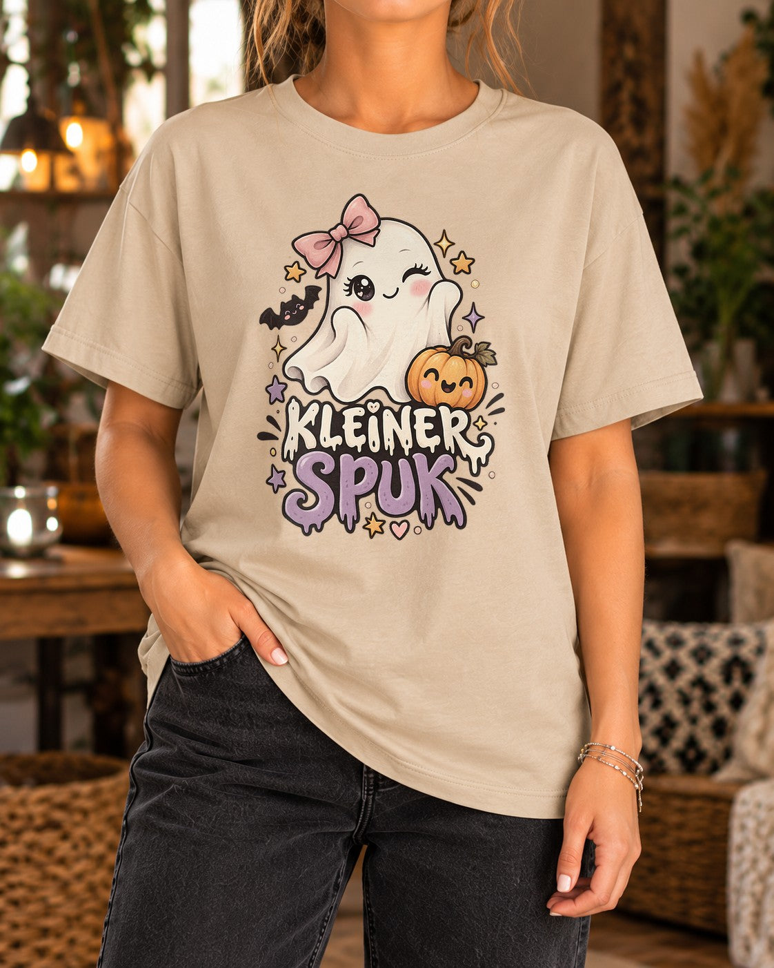 Kleiner Spuk Halloween T-Shirt Damen Cute Ghost Shirt Kawaii Kürbis Herbst Oversized Boho Gruselshirt Geschenk