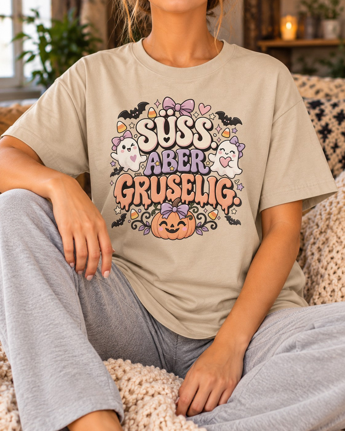 Süß aber gruselig Halloween T-Shirt Damen, Cute Ghost Shirt, Spooky Season Shirt mit Kürbis, Oversized Herbstoberteil