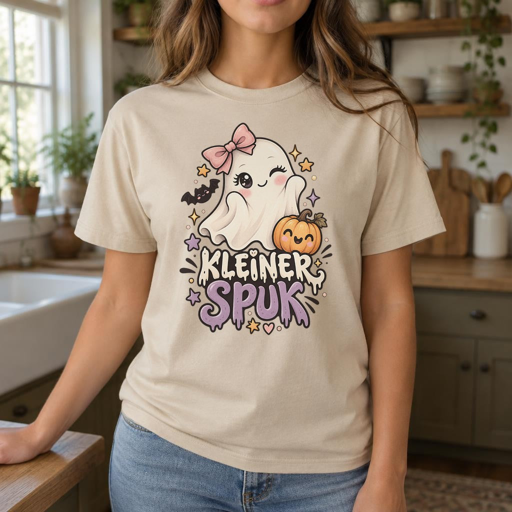 Kleiner Spuk Halloween T-Shirt Damen Cute Ghost Shirt Kawaii Kürbis Herbst Oversized Boho Gruselshirt Geschenk
