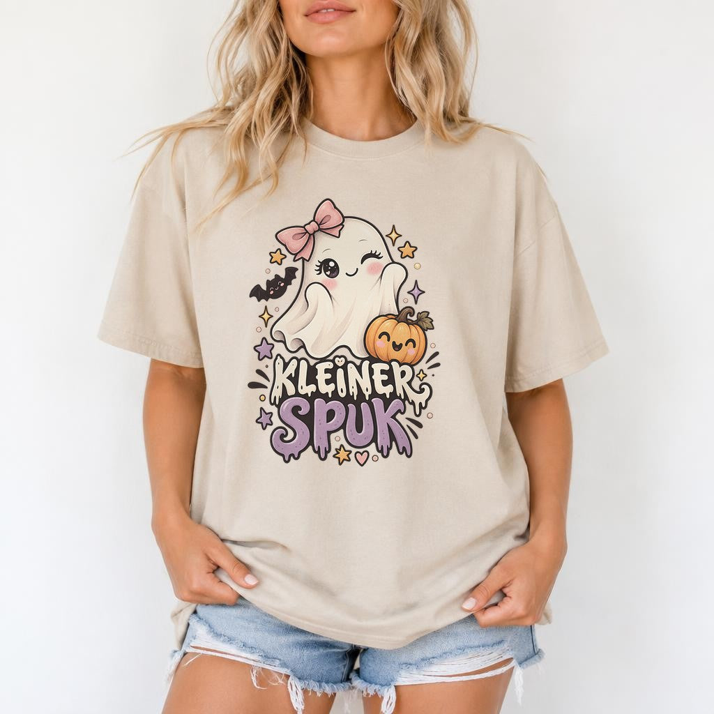 Kleiner Spuk Halloween T-Shirt Damen Cute Ghost Shirt Kawaii Kürbis Herbst Oversized Boho Gruselshirt Geschenk