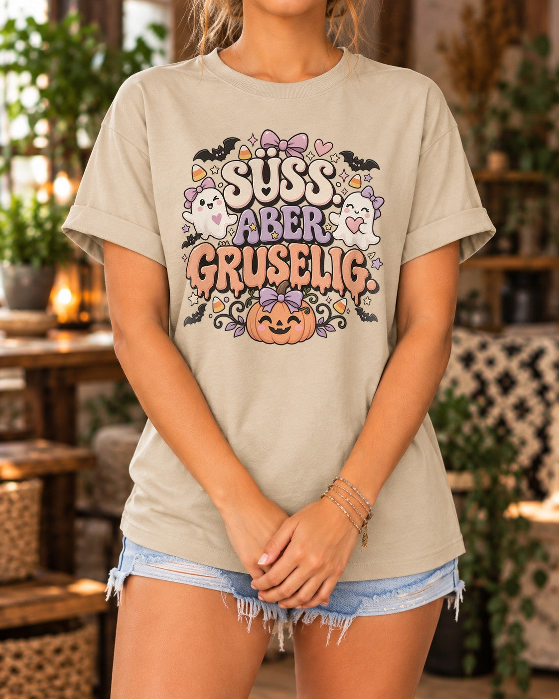 Süß aber gruselig Halloween T-Shirt Damen, Cute Ghost Shirt, Spooky Season Shirt mit Kürbis, Oversized Herbstoberteil