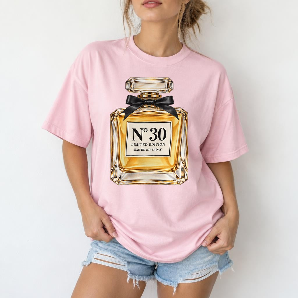 Camiseta de cumpleaños personalizable con motivo de perfume y edad a elegir - elegante camiseta de cumpleaños para mujer