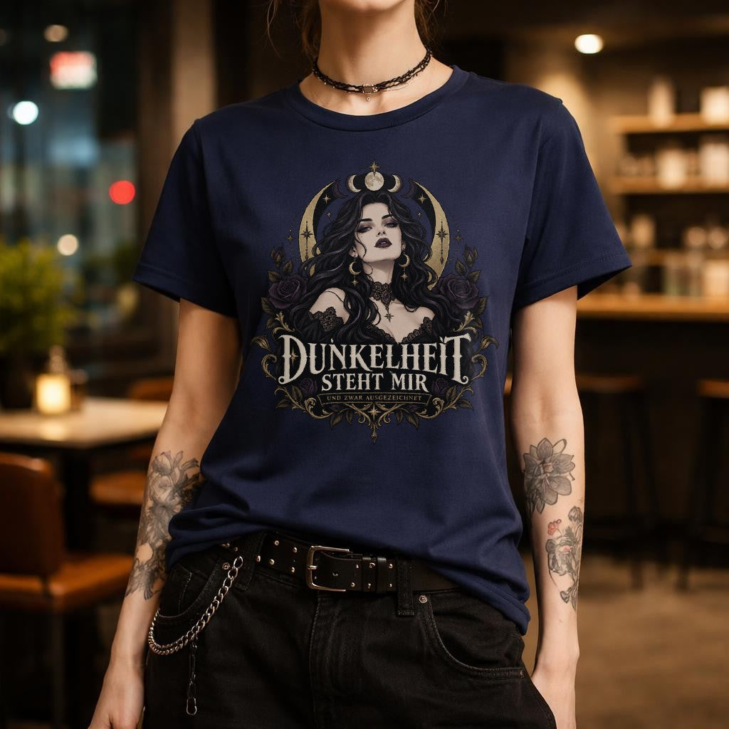 Dunkelheit steht mir Gothic T-Shirt Damen | Dark Academia, Witchy Vintage Spruch Shirt