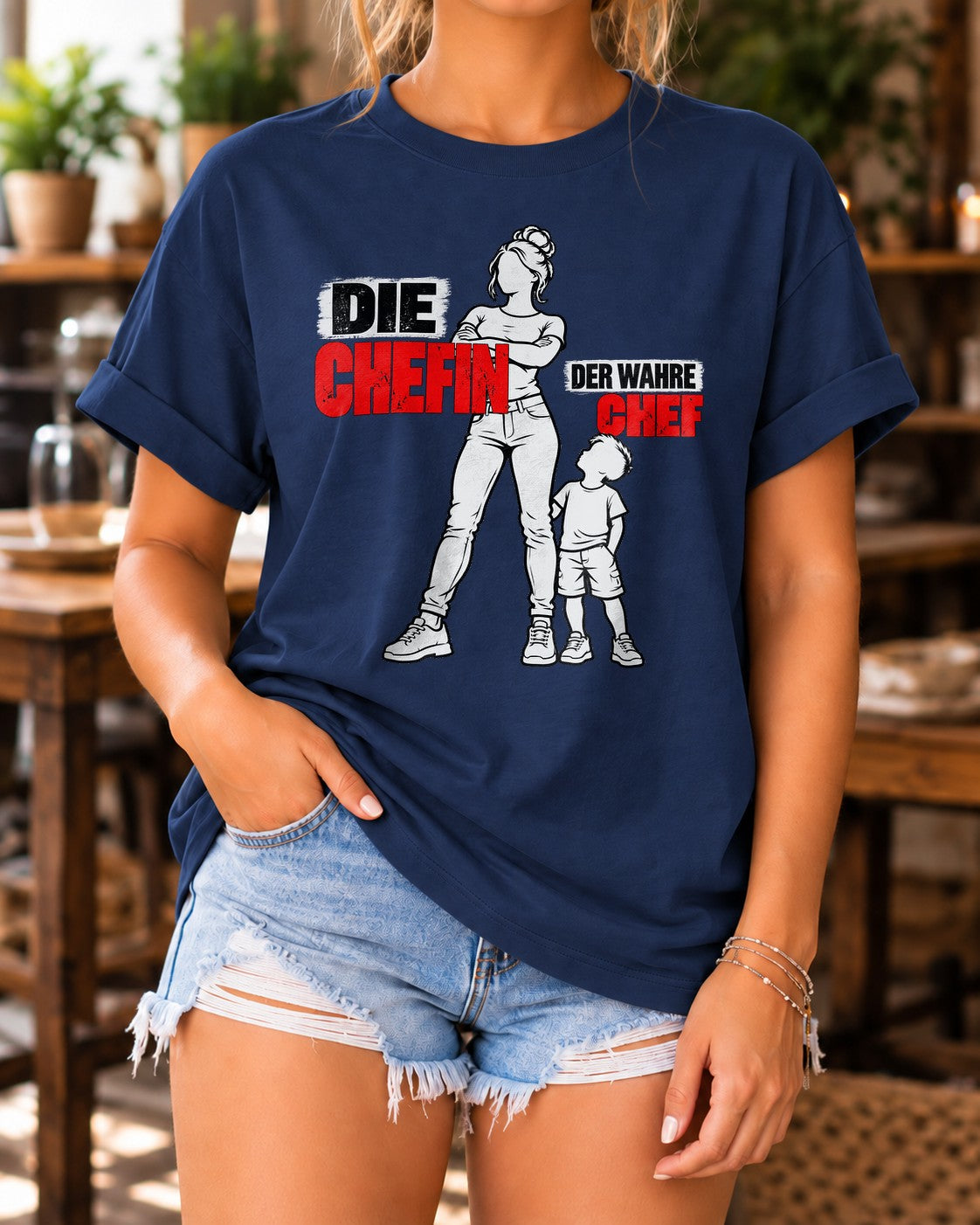 Mama Statement T-Shirt Damen lustig – Die Chefin Der Wahre Chef, Geschenk für Mutter, Oversized Funshirt