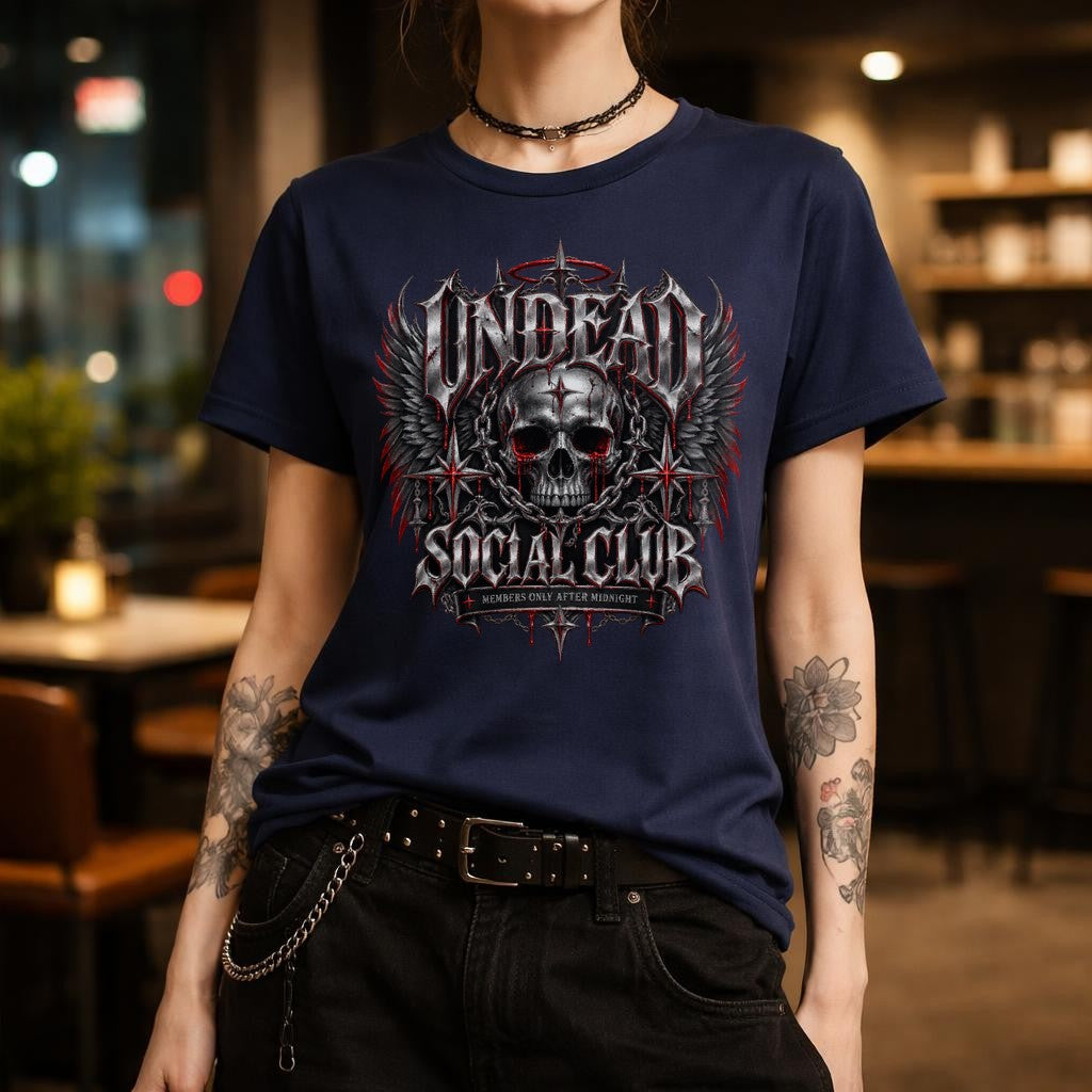 Undead Social Club Gothic Skull T-Shirt, Dark Metal Streetwear Shirt mit Totenkopf und Flügeln