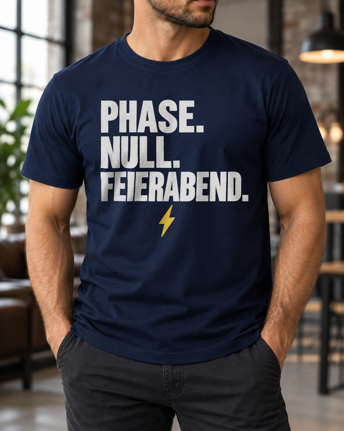 Phase Null Feierabend T-Shirt Herren Damen, Lustiges Spruchshirt Arbeit, Blitz Graphic Tee, Geschenk fuer Kollegen