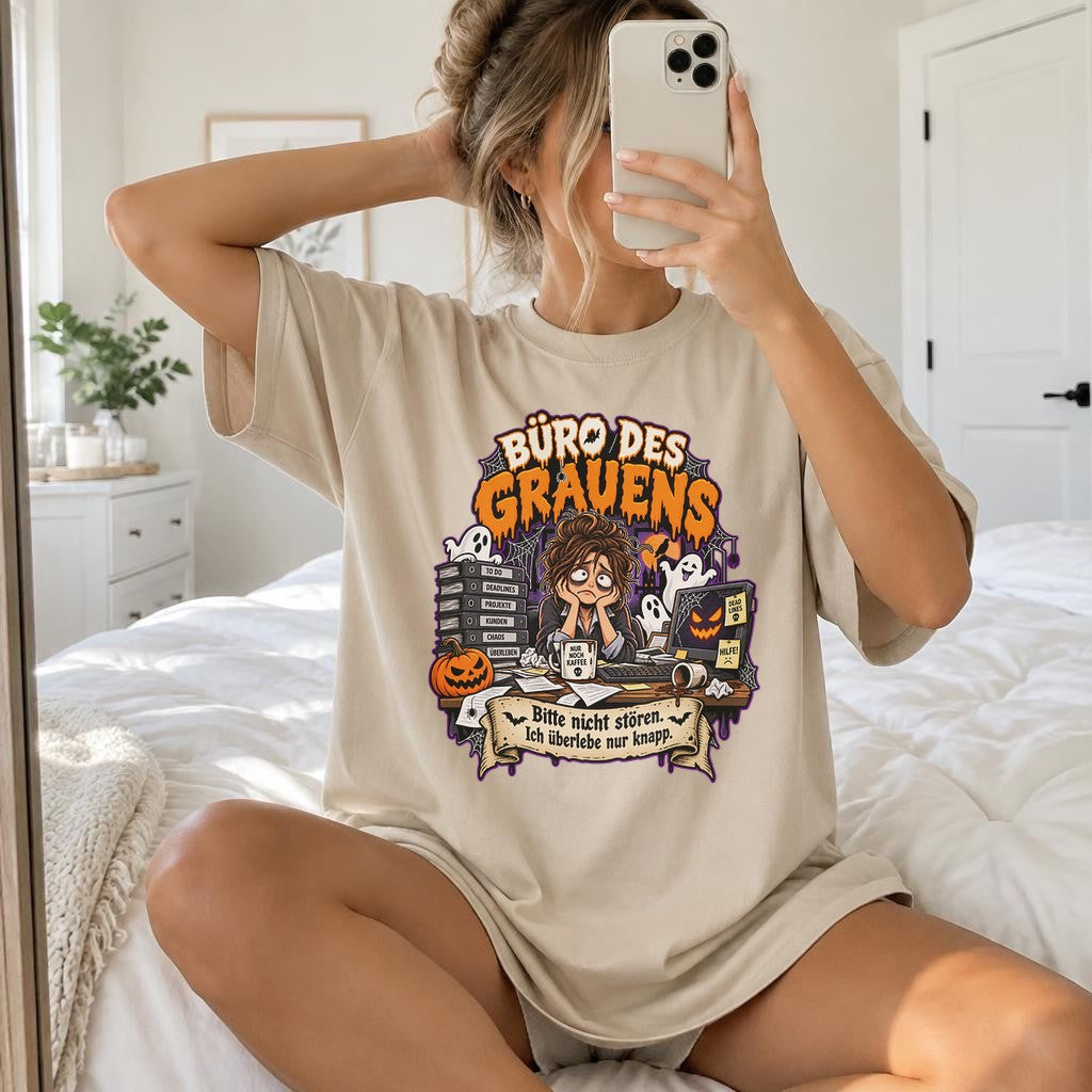 Büro des Grauens T-Shirt Damen Oversized Halloween Büro Humor Shirt Kollegin Geschenk Washed Vintage Look