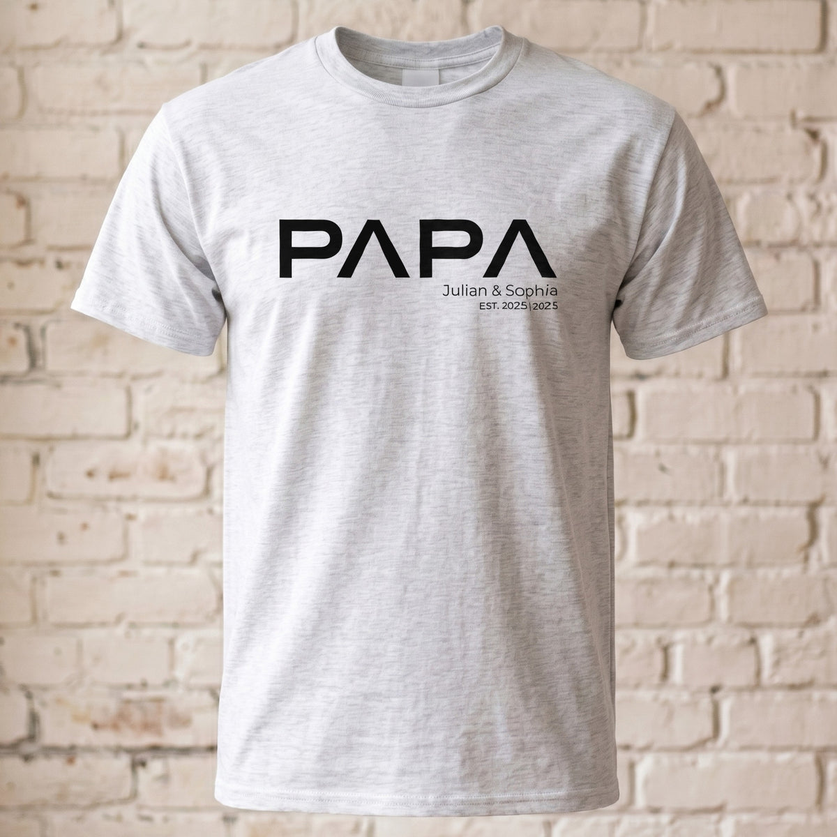 Personalisiertes PAPA T-Shirt mit Kindernamen & Geburtsjahr – Individuelles Geschenk für Väter – Design EST. 2026