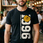 Lustiges 1996 Geburtsjahr T-Shirt – „TÜV - Zustand entspricht Alter & Laufleistung“ – Witziges Geschenk zum Geburtstag für Männer